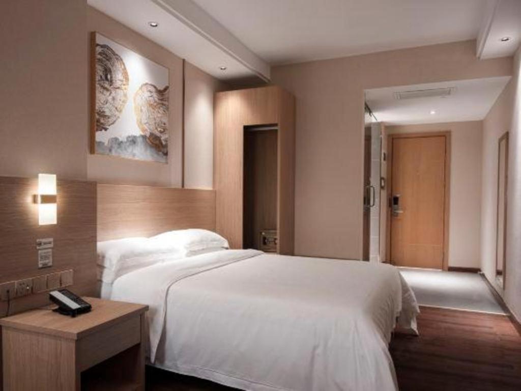 T Social Hotel Guangzhou Railway Station Branch Buitenkant foto