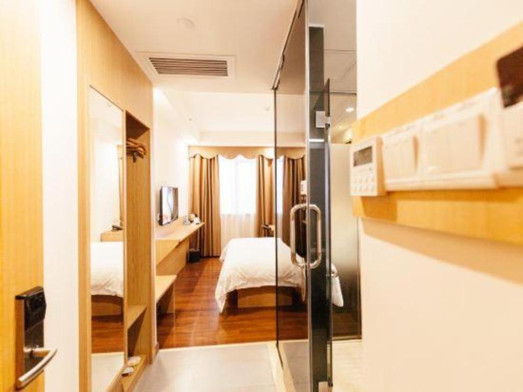 T Social Hotel Guangzhou Railway Station Branch Buitenkant foto
